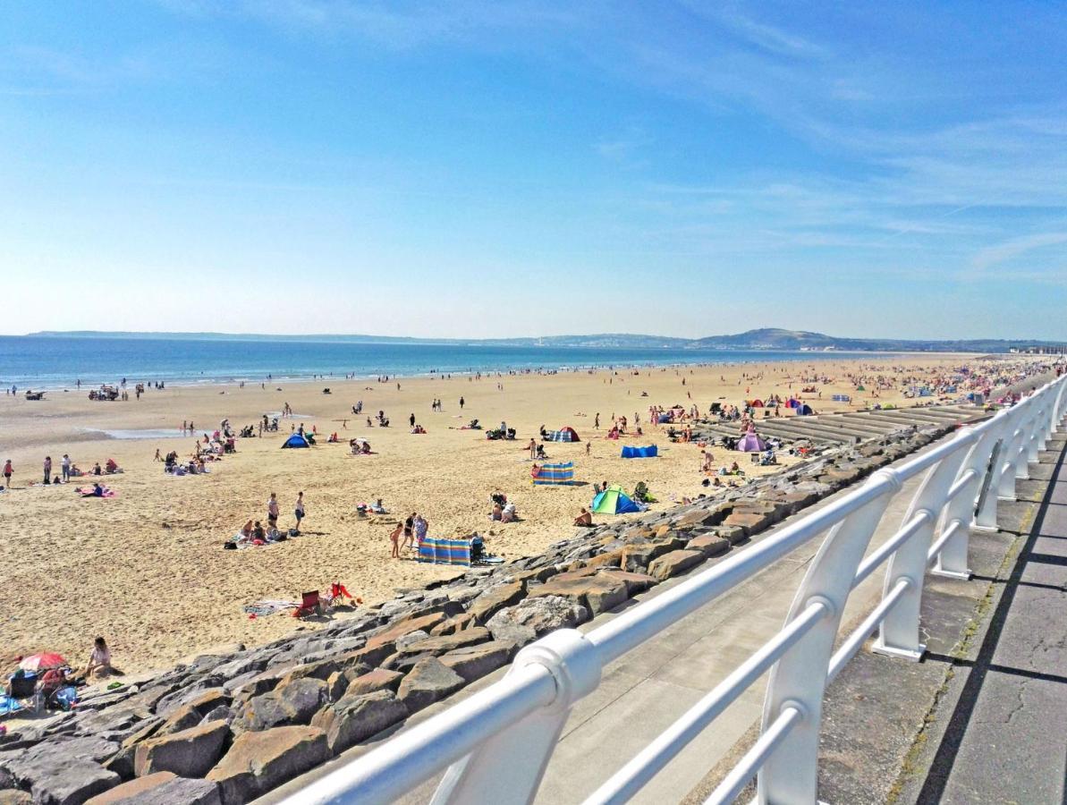 Beach Break Aberavon Holiday Home By The Sea ポート・タルボット エクステリア 写真